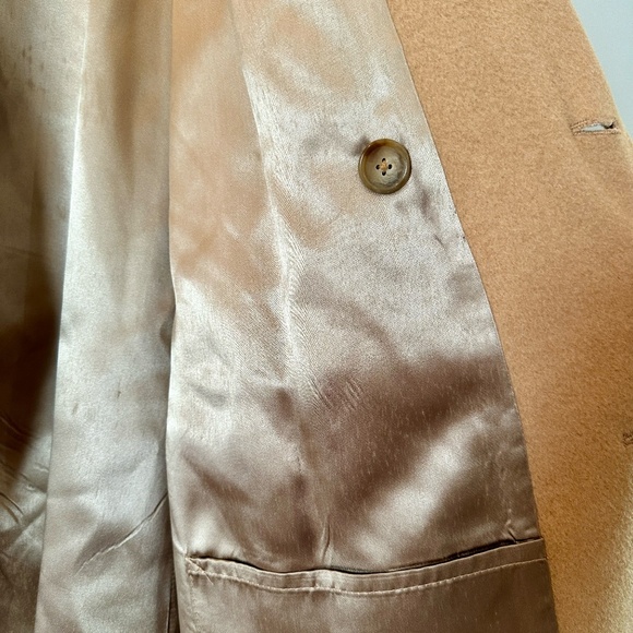 Brooks Brothers Men's Peak Lapel Coat, Men's size 40 S, Vintage, 100% Camel Hair - Picture 5 of 7